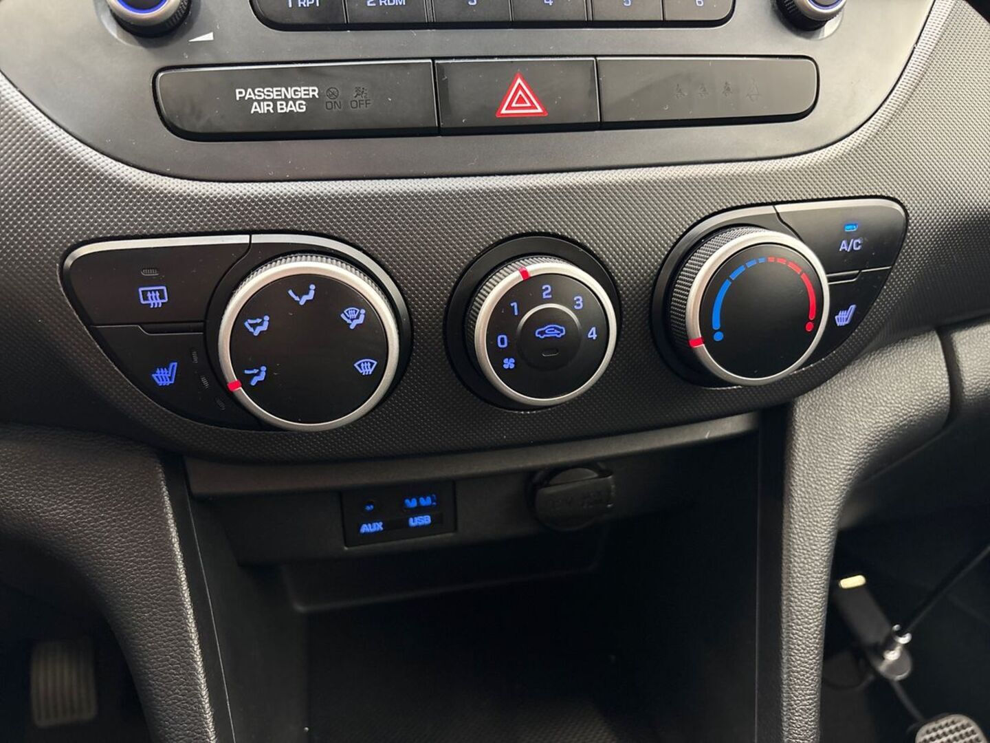 HYUNDAI i10 2017