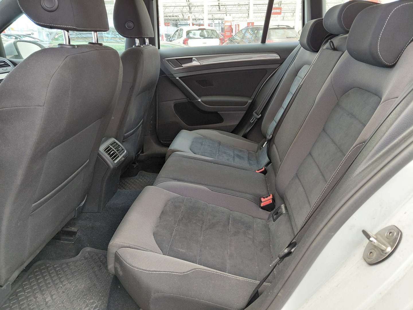 VOLKSWAGEN Golf 2018