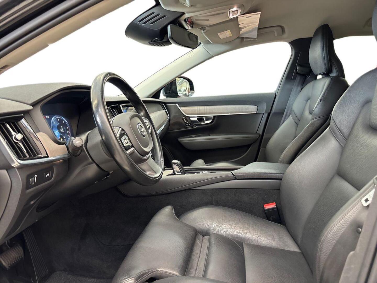 VOLVO V90 Cross Country 7