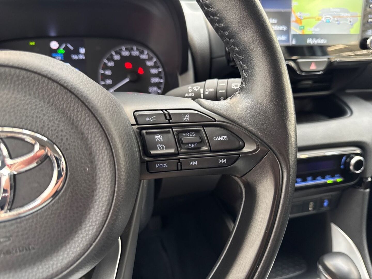 TOYOTA Yaris 2022