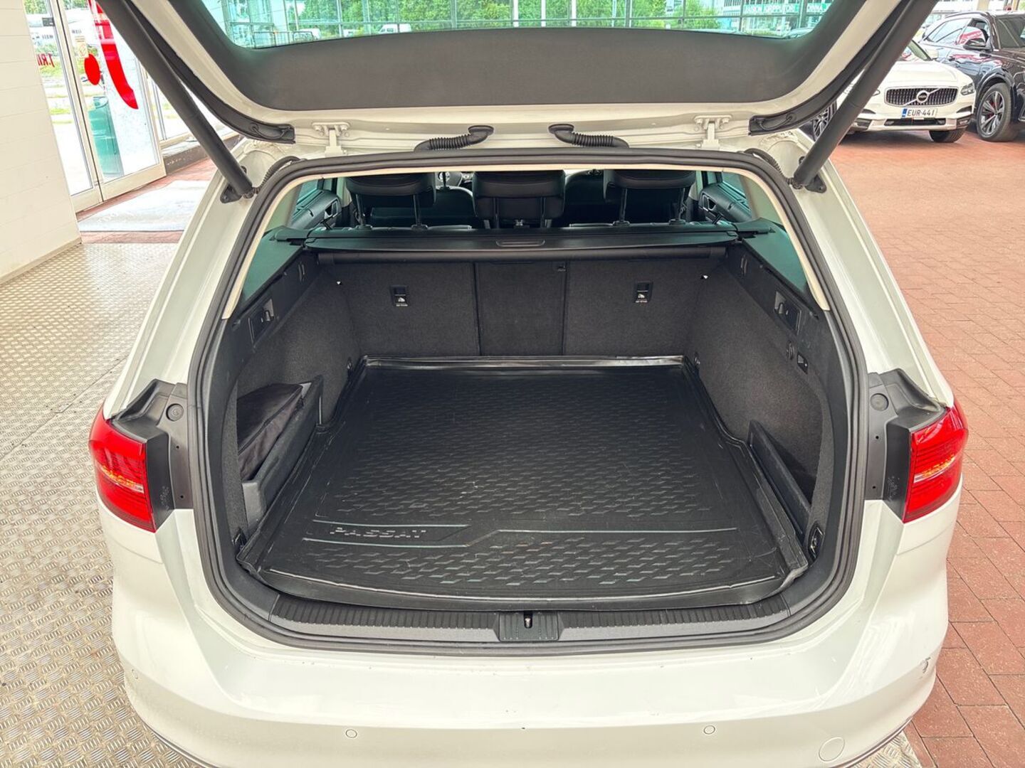 VOLKSWAGEN Passat 2016