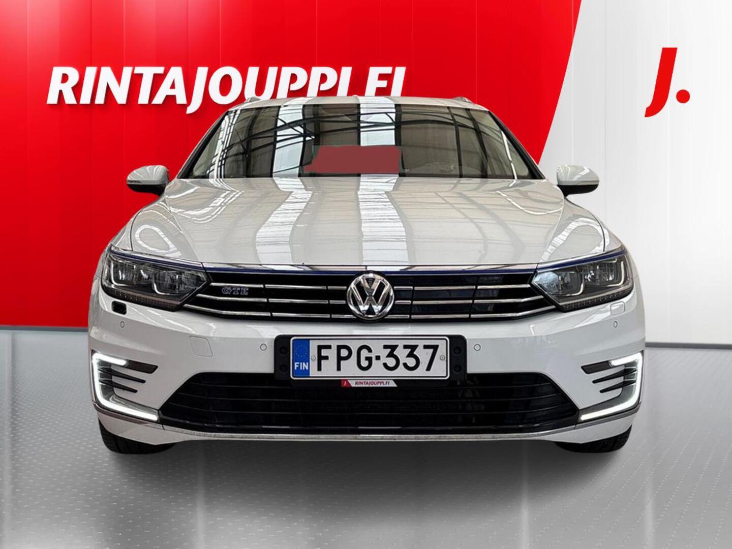 VOLKSWAGEN Passat 2016