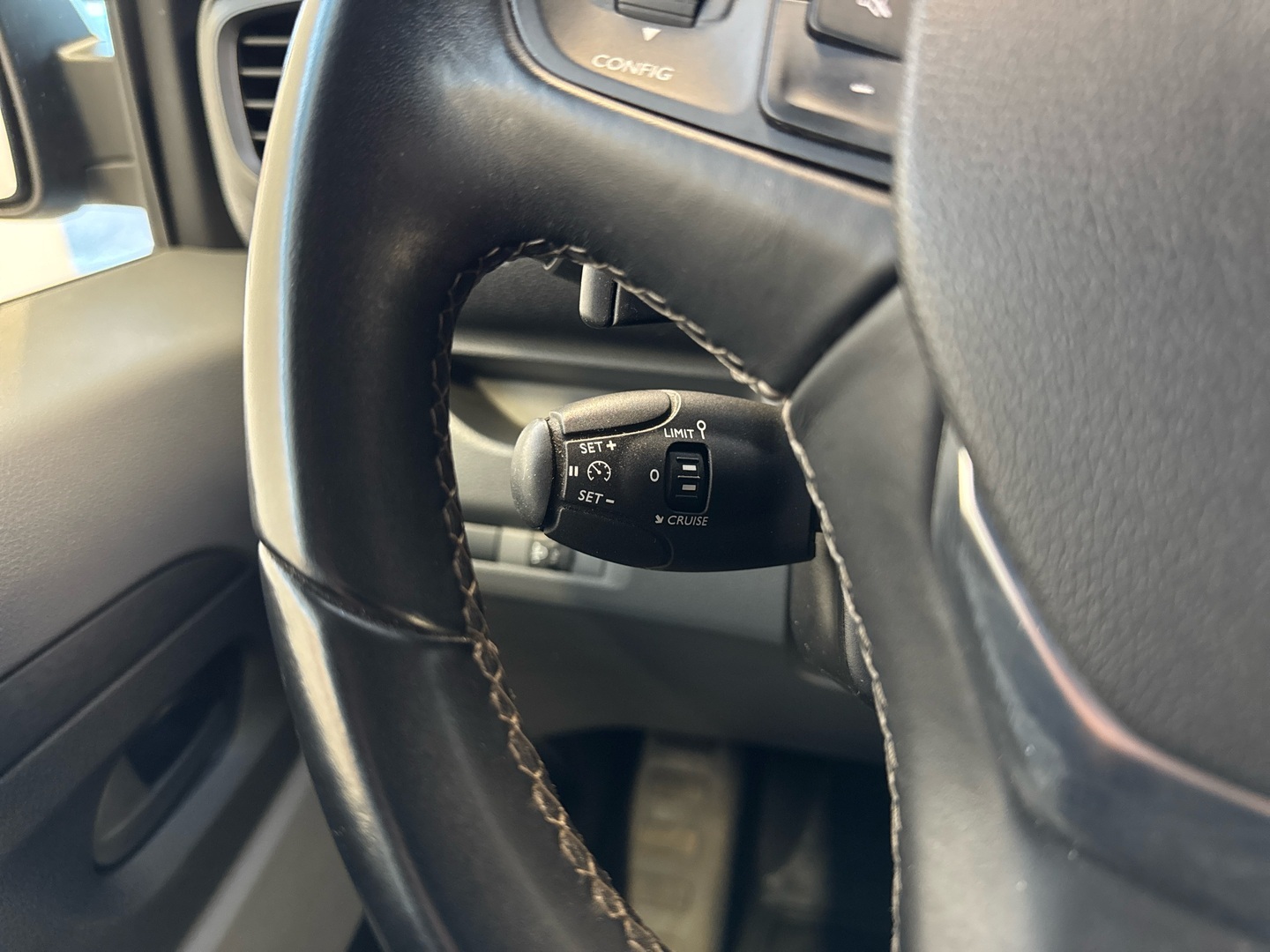 OPEL Vivaro 2020