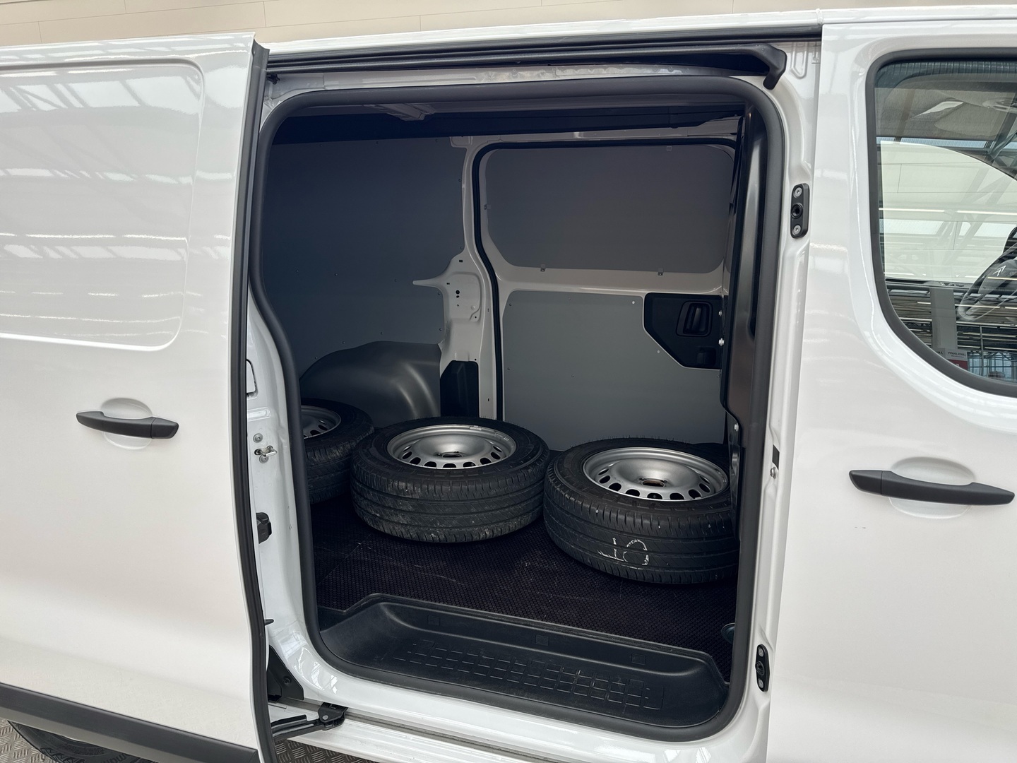 CITROEN e-Jumpy 2024