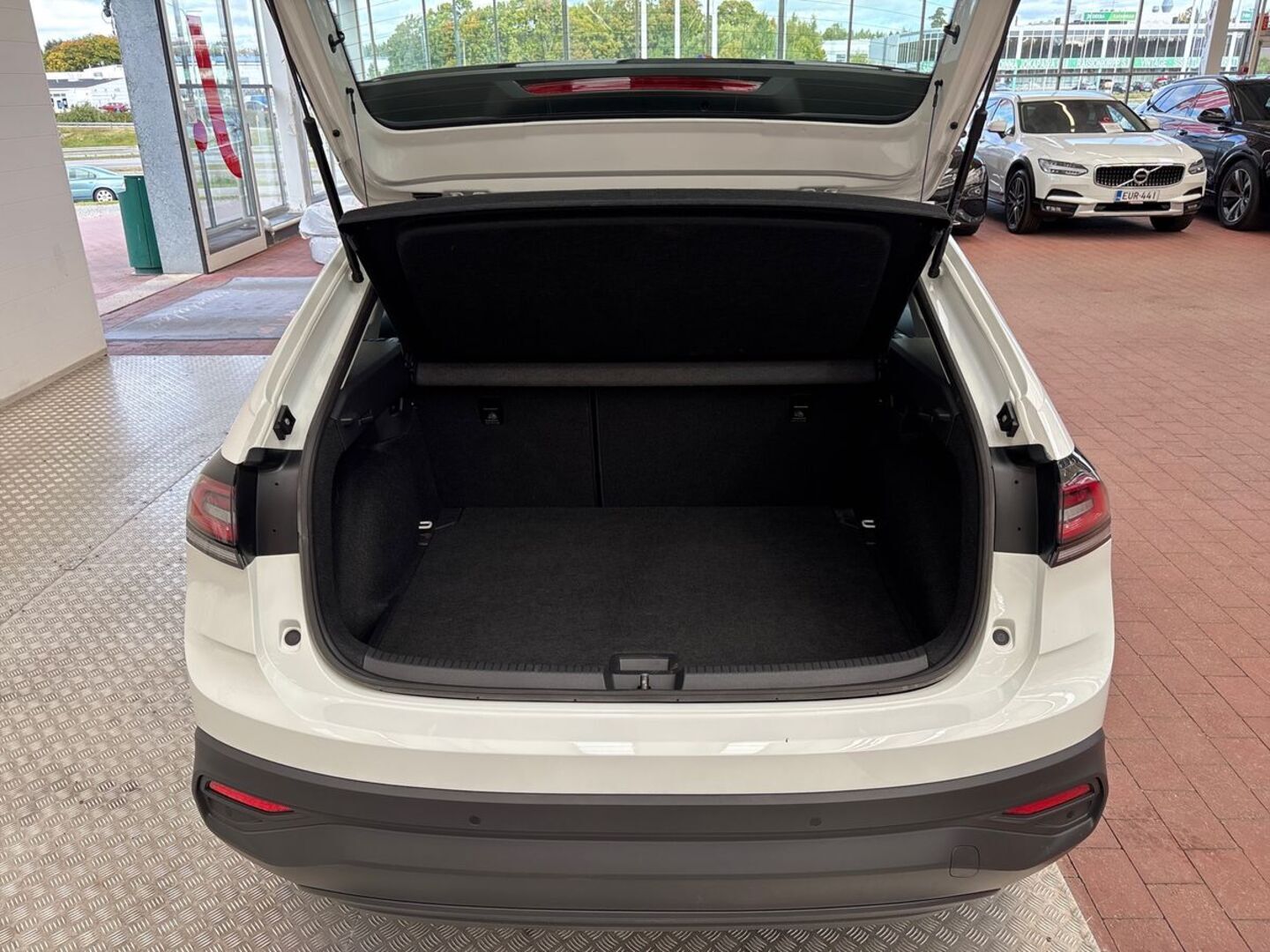 VOLKSWAGEN Taigo 11