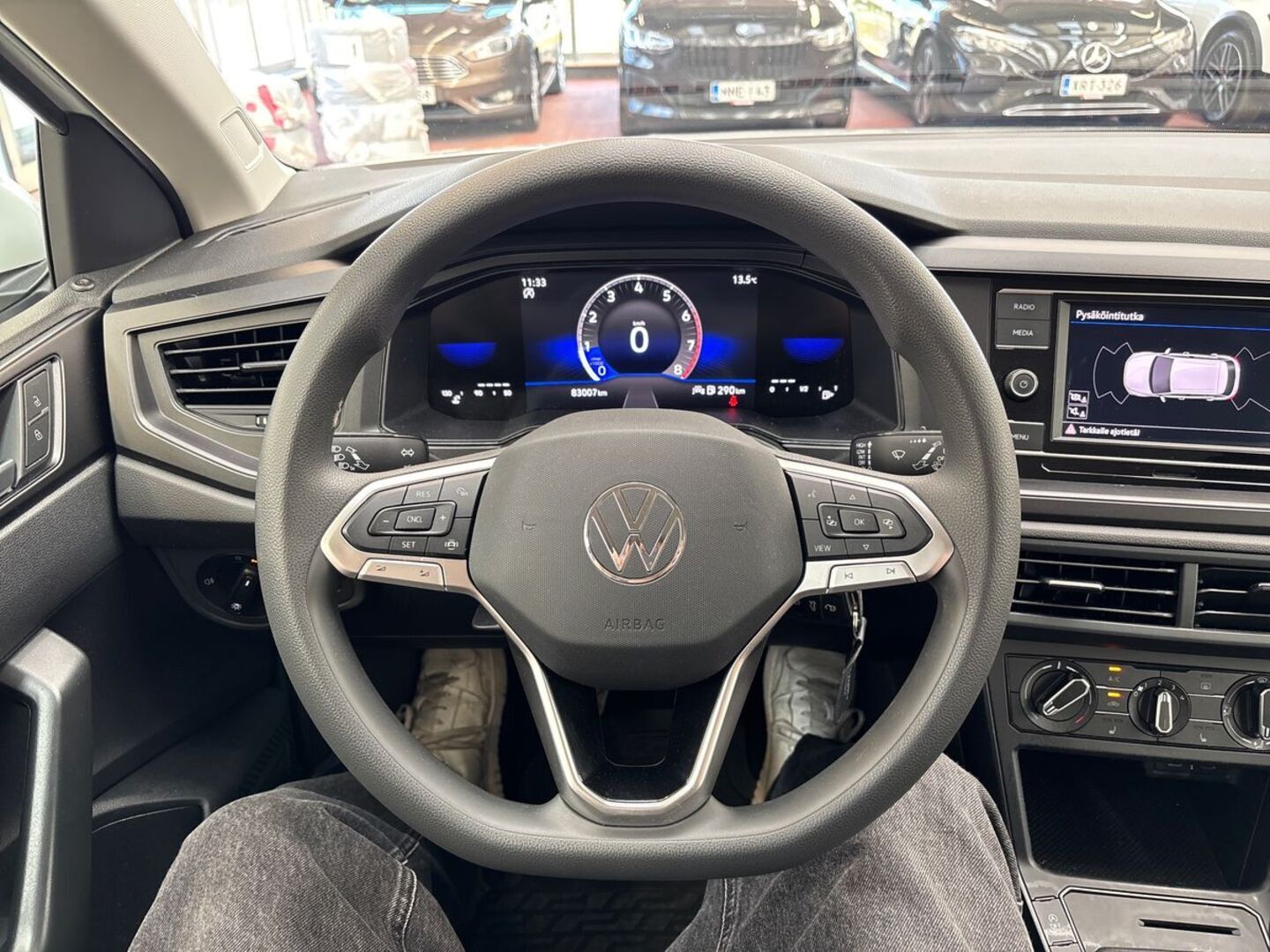 VOLKSWAGEN Taigo 15