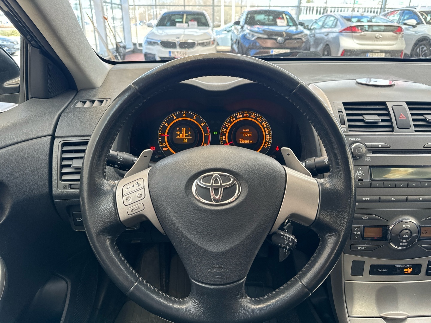 TOYOTA Corolla 12