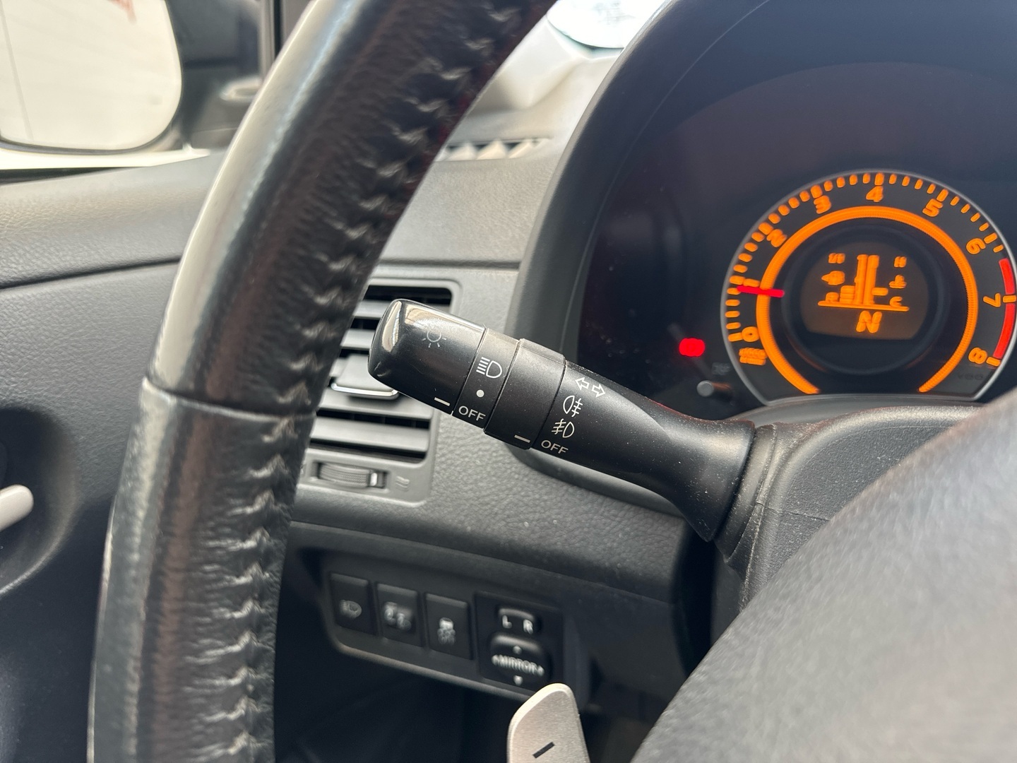 TOYOTA Corolla 13