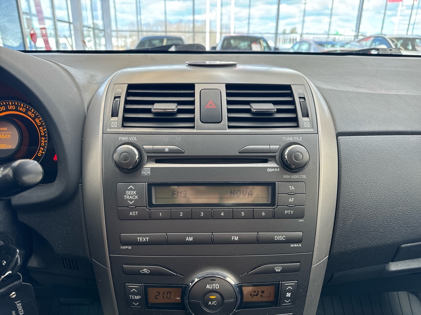 TOYOTA Corolla 17