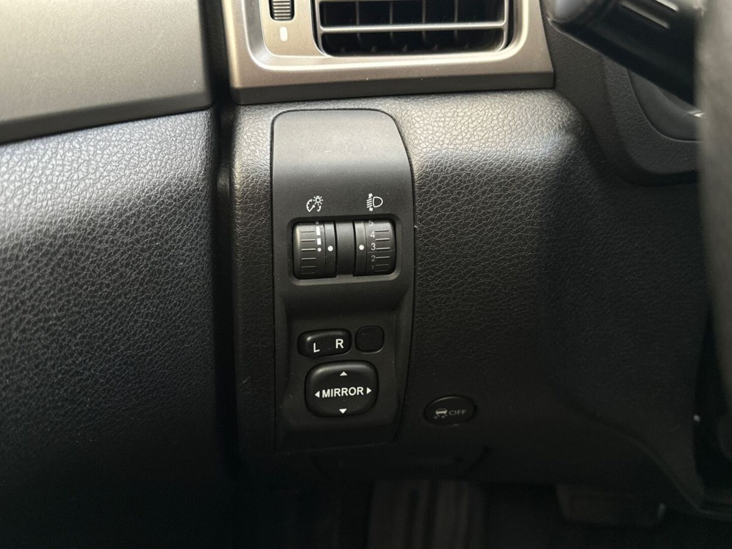 SUBARU Forester 2009