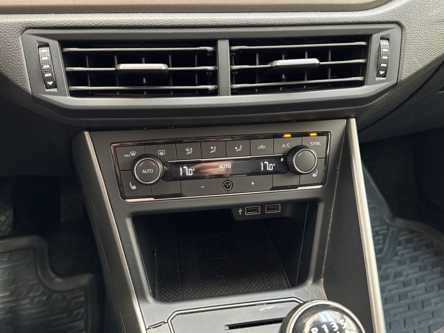 VOLKSWAGEN Polo 2018