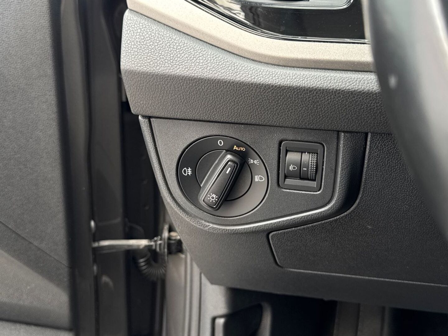 VOLKSWAGEN Polo 2018