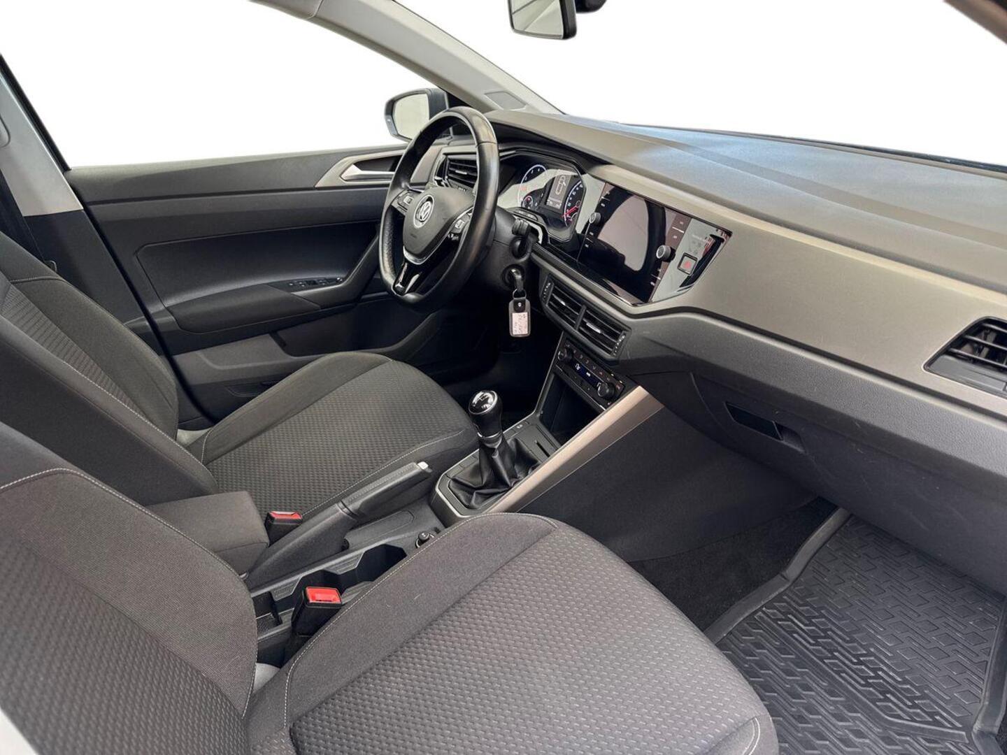 VOLKSWAGEN Polo 2018