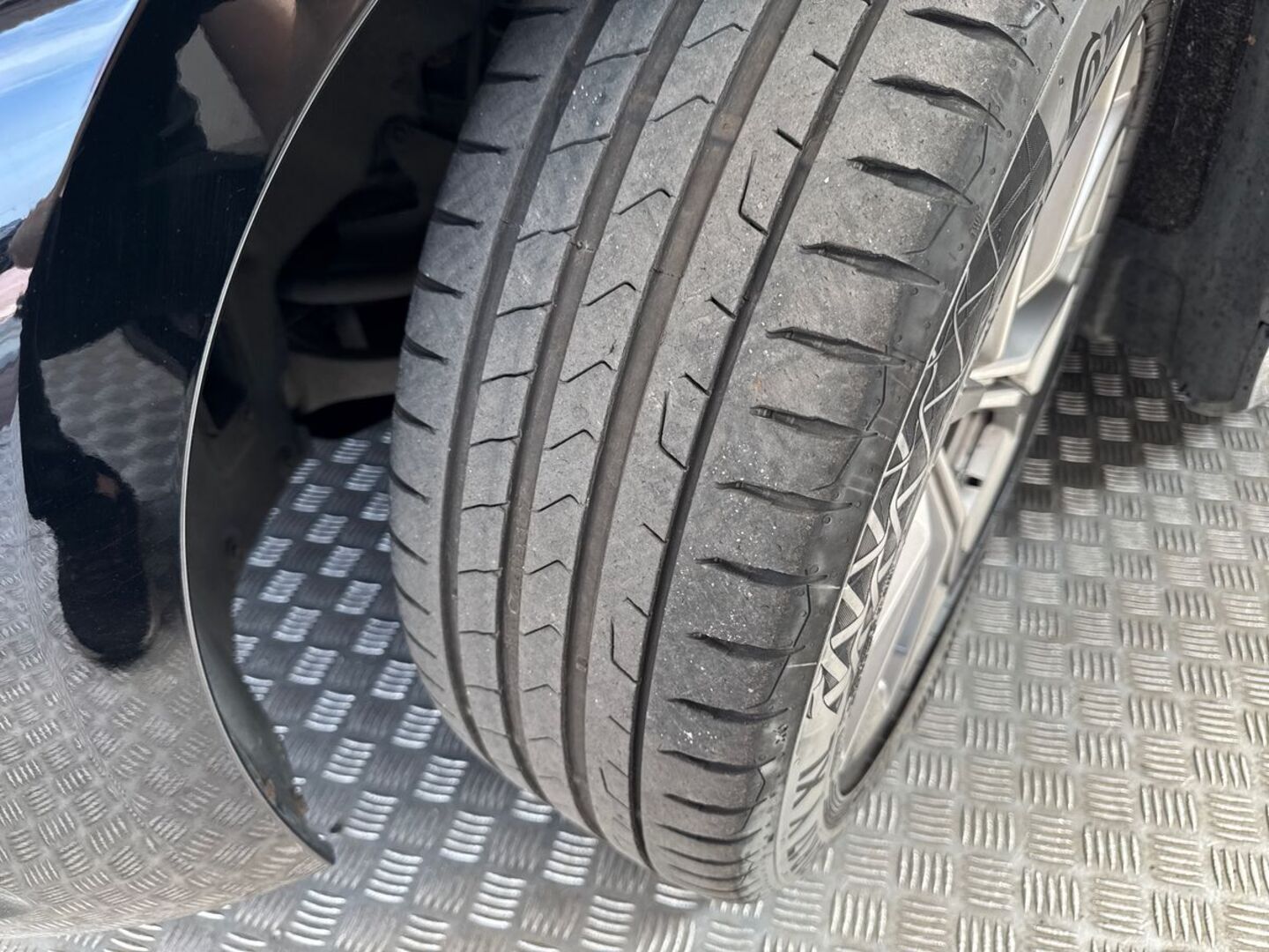BMW 318 2019