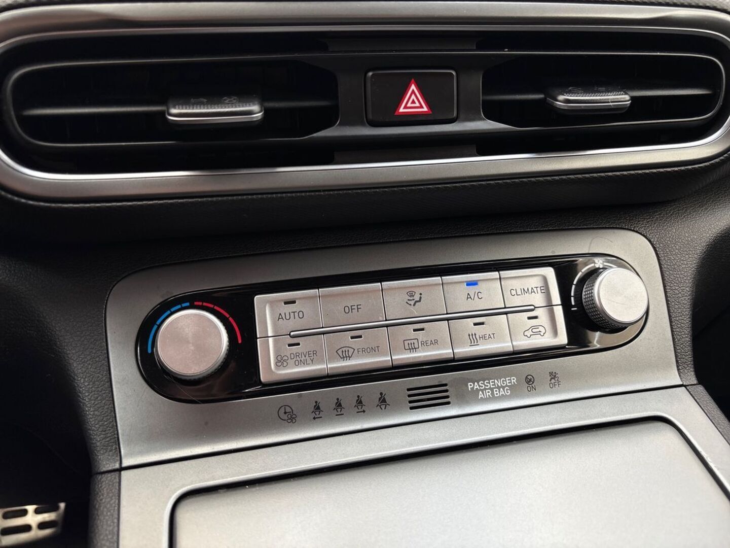 HYUNDAI KONA 21