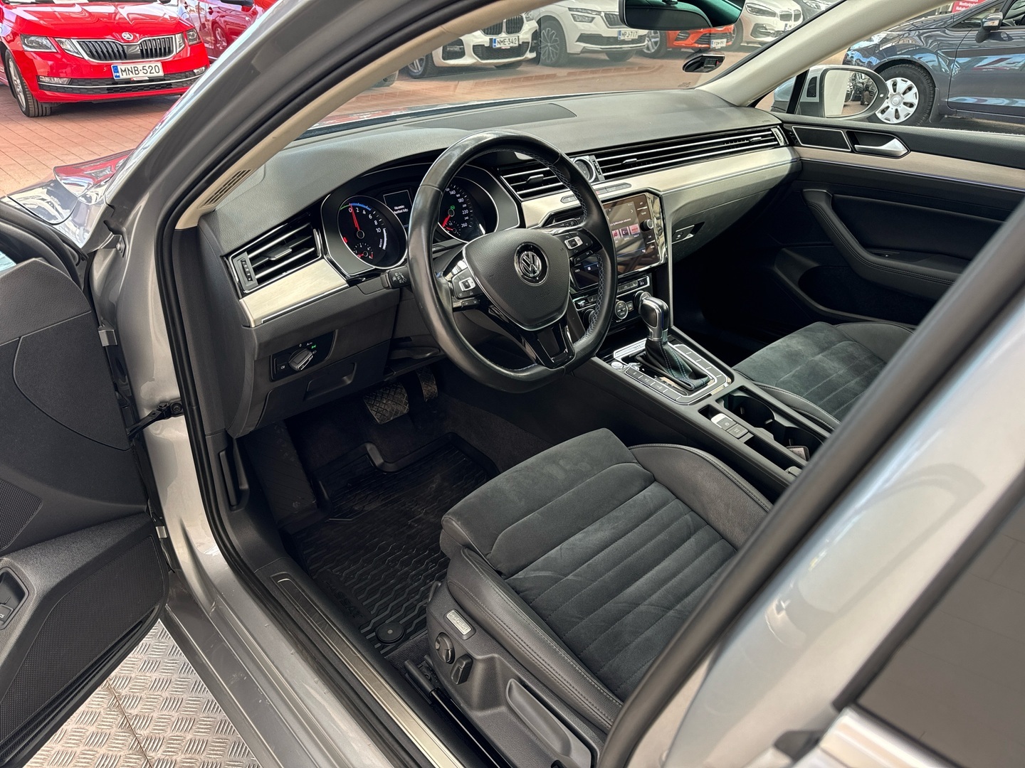 VOLKSWAGEN Passat 2018