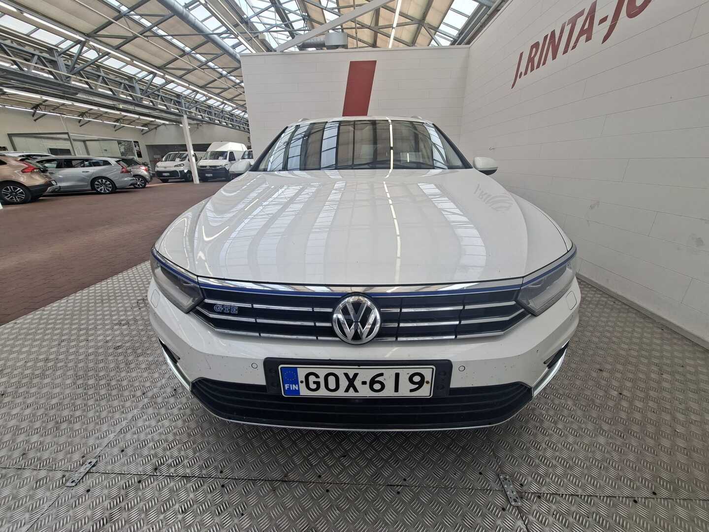 VOLKSWAGEN Passat 2017
