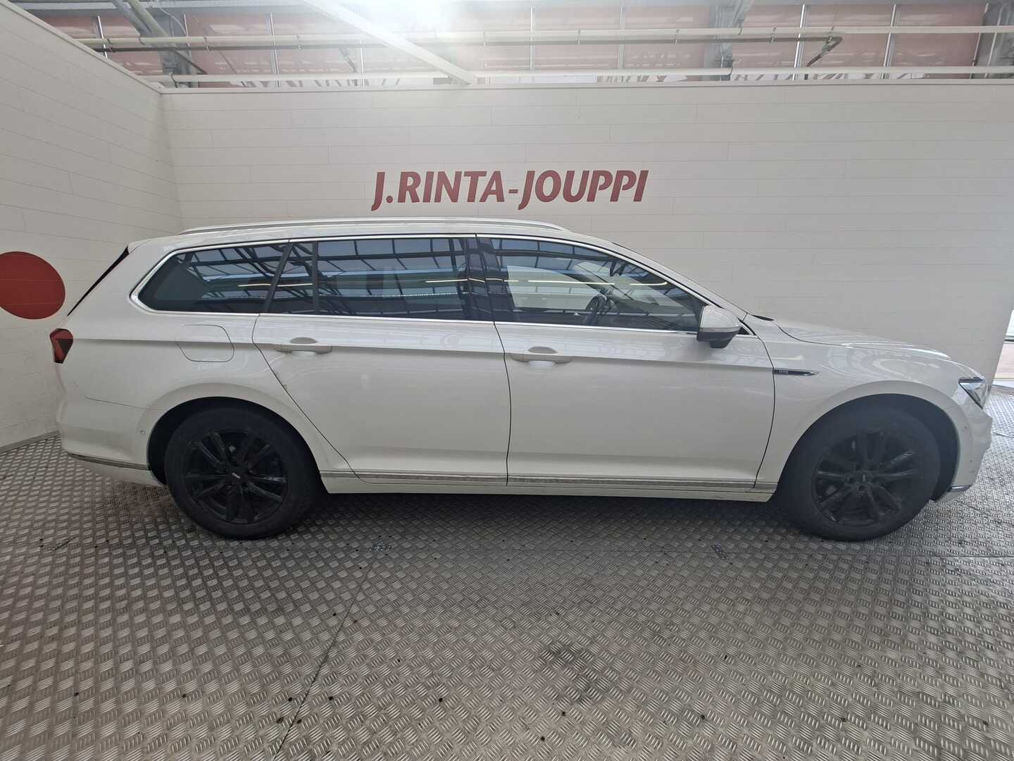 VOLKSWAGEN Passat 2017