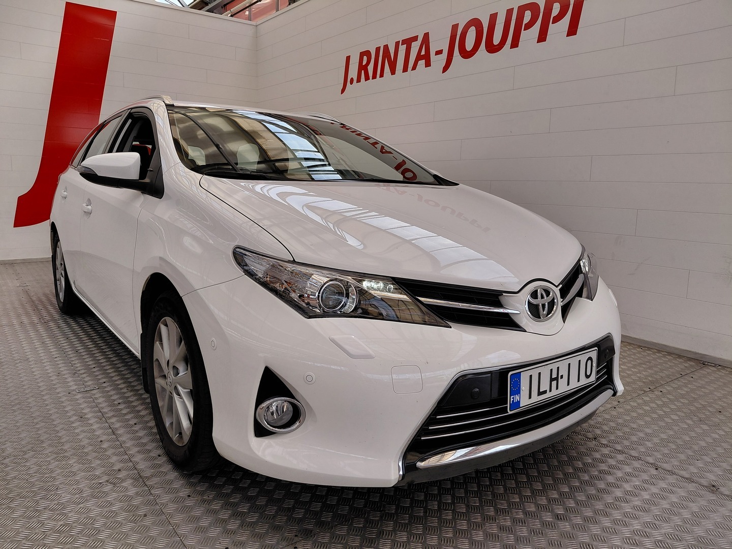 TOYOTA Auris 2013