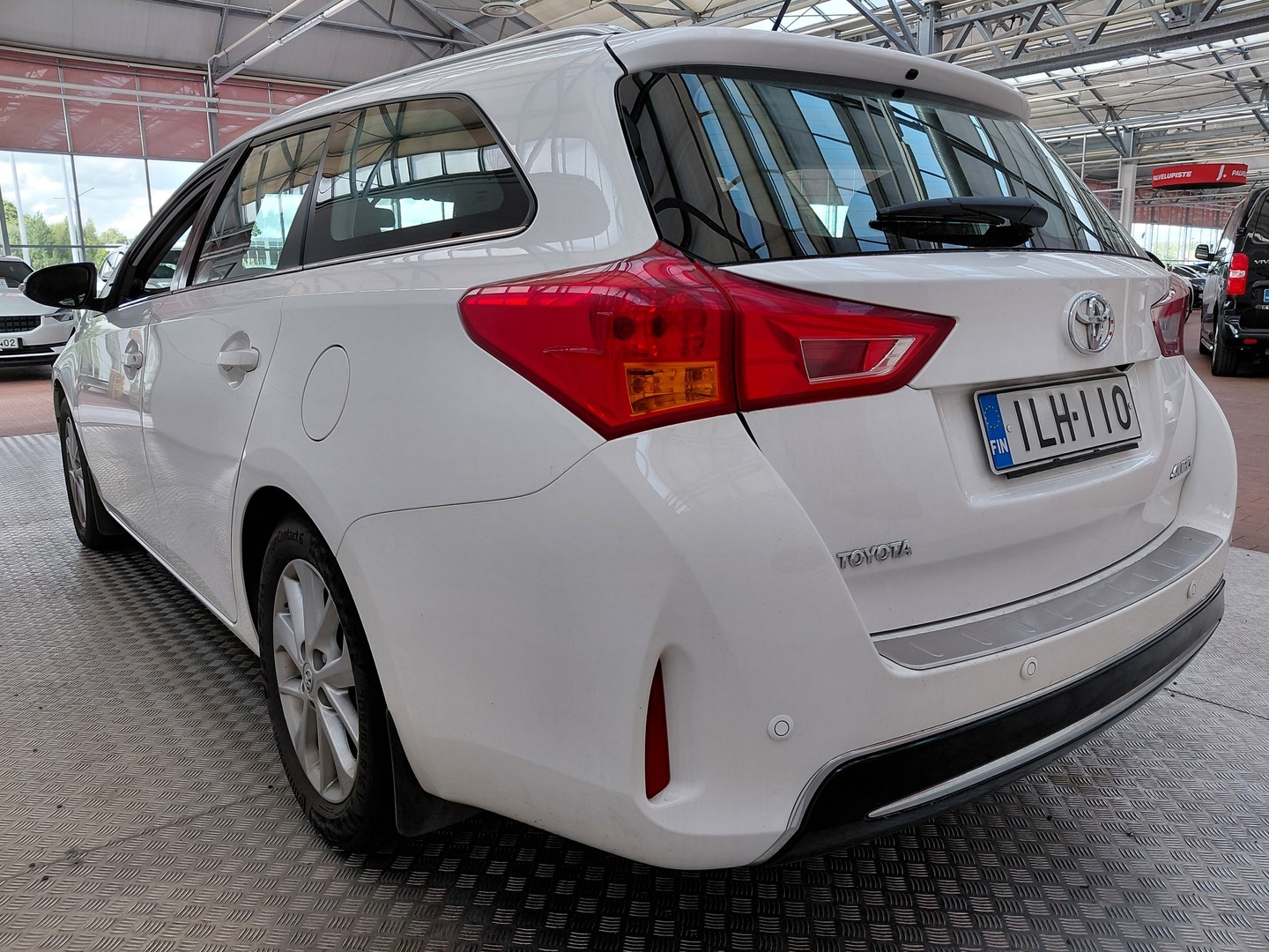 TOYOTA Auris 2013