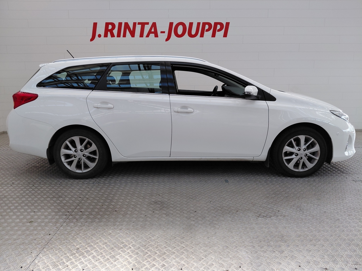 TOYOTA Auris 2013
