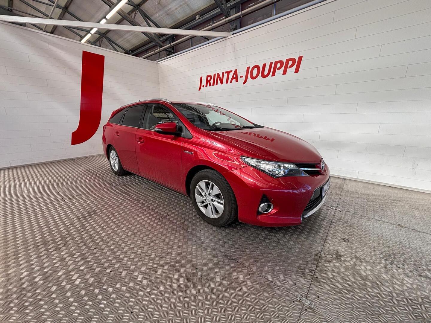 TOYOTA Auris 2013