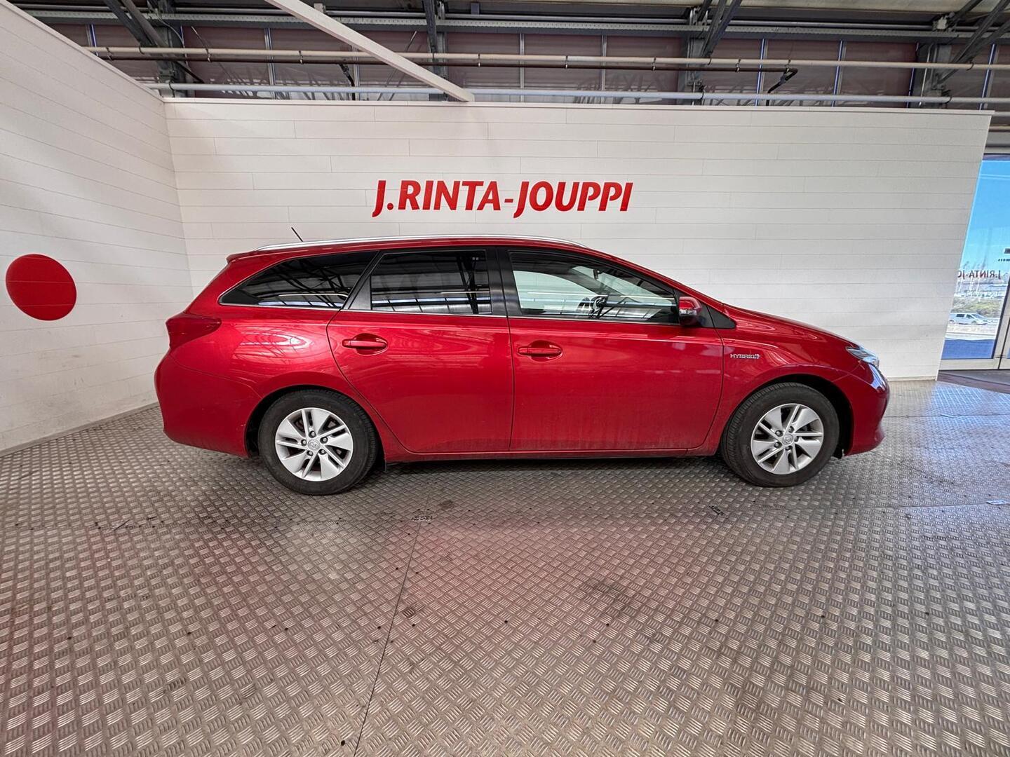 TOYOTA Auris 2013