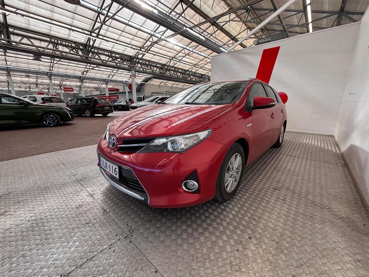 TOYOTA Auris 2013