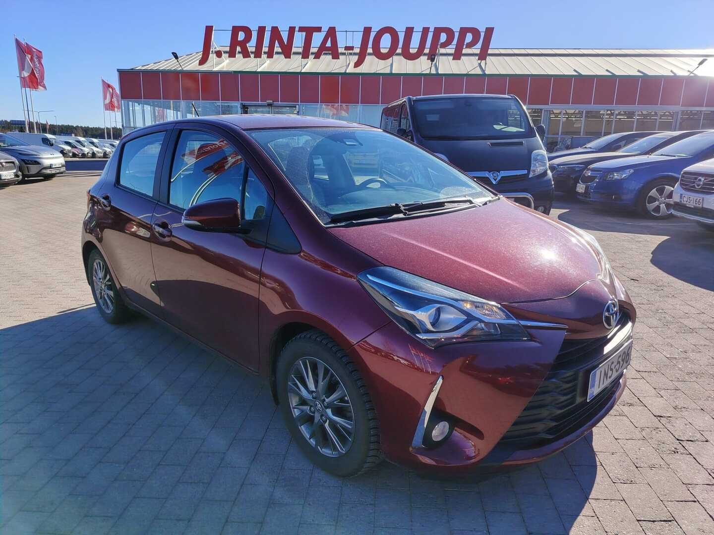 TOYOTA Yaris 2017