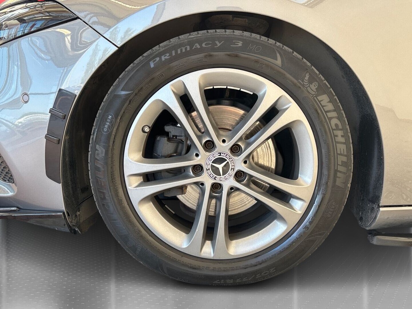 MERCEDES-BENZ A 2020