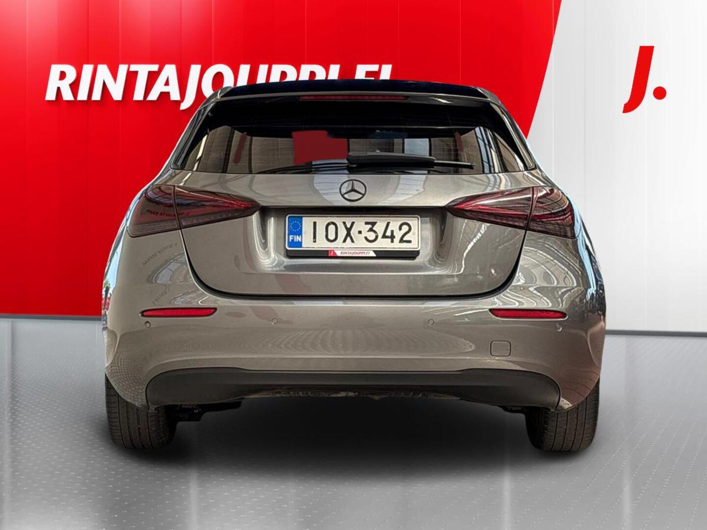 MERCEDES-BENZ A 2020