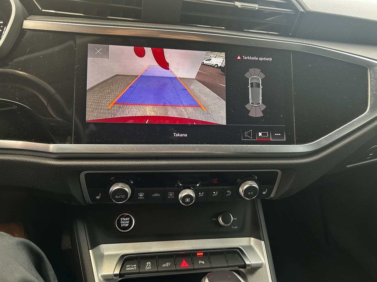 AUDI Q3 2023