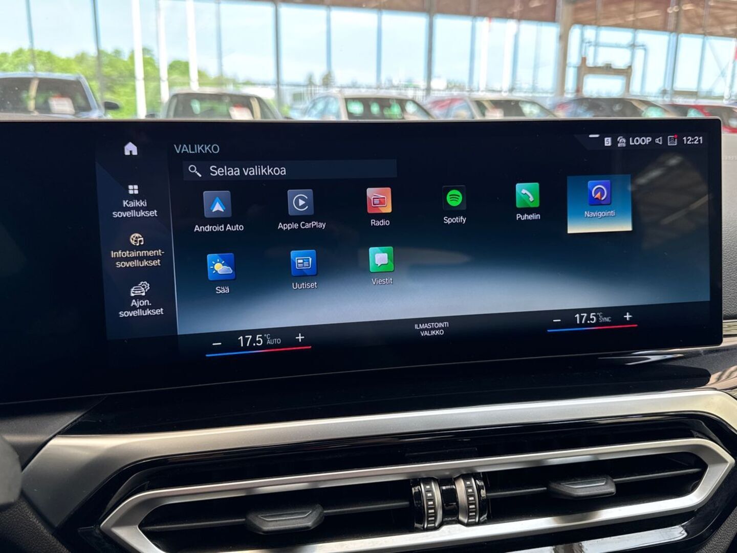 BMW i4 21