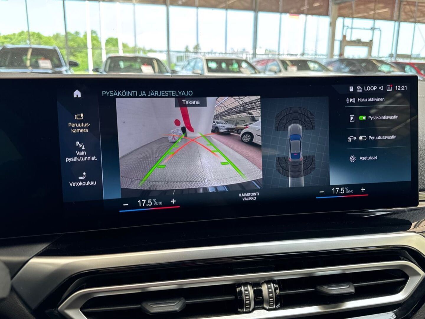 BMW i4 22