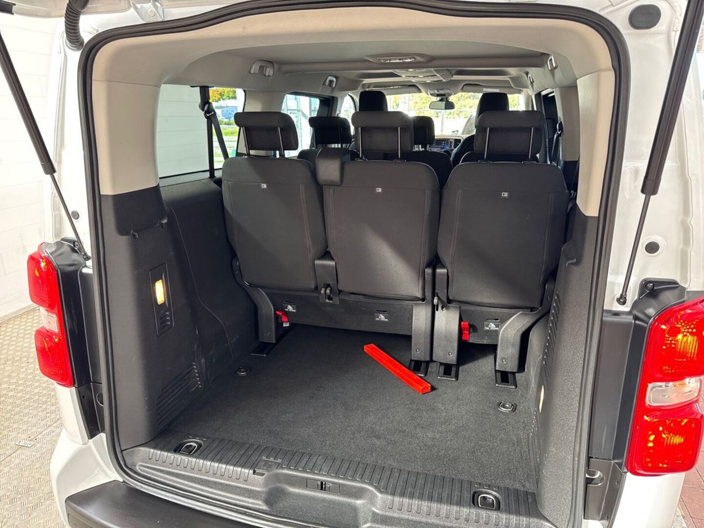 TOYOTA Proace Verso 9