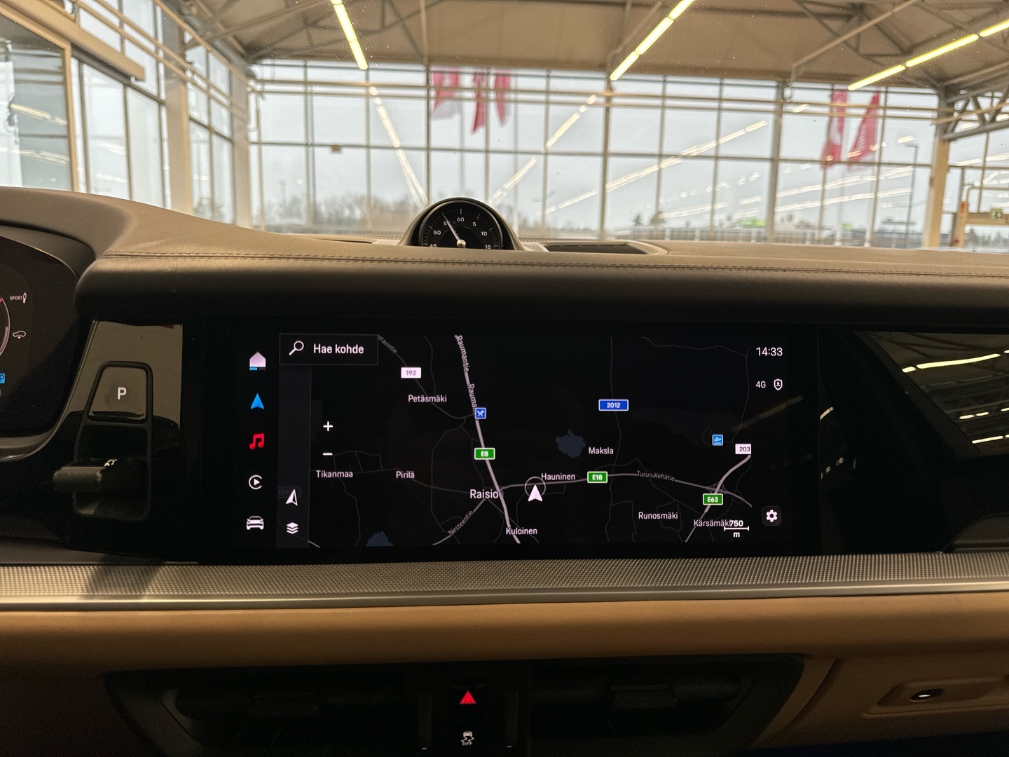 PORSCHE Cayenne 2024
