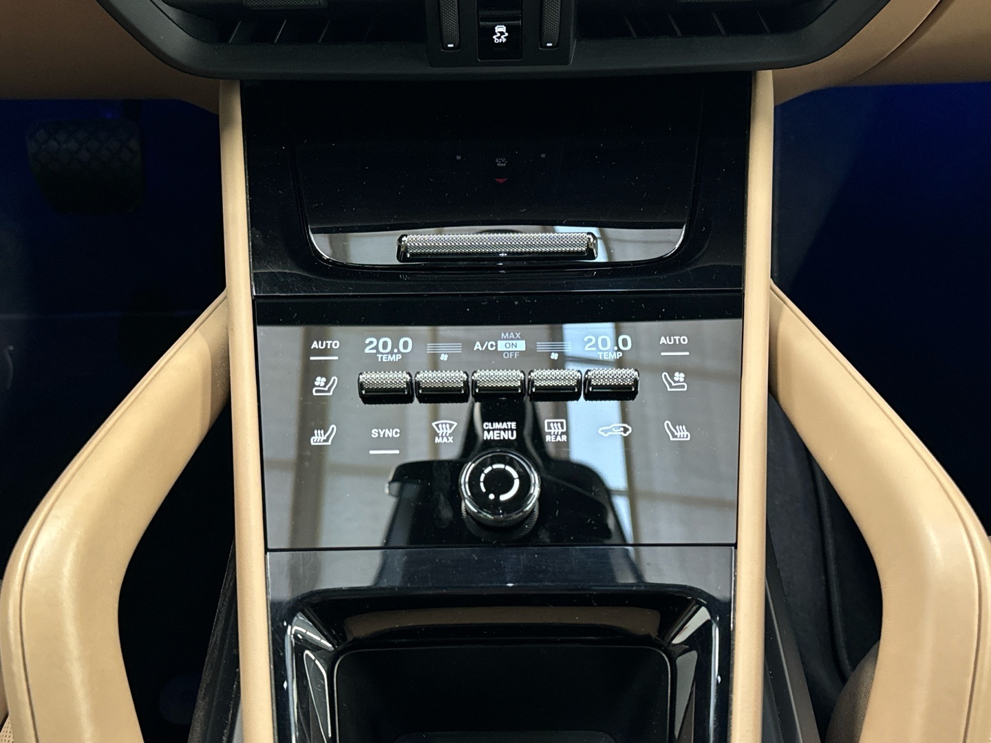 PORSCHE Cayenne 2024
