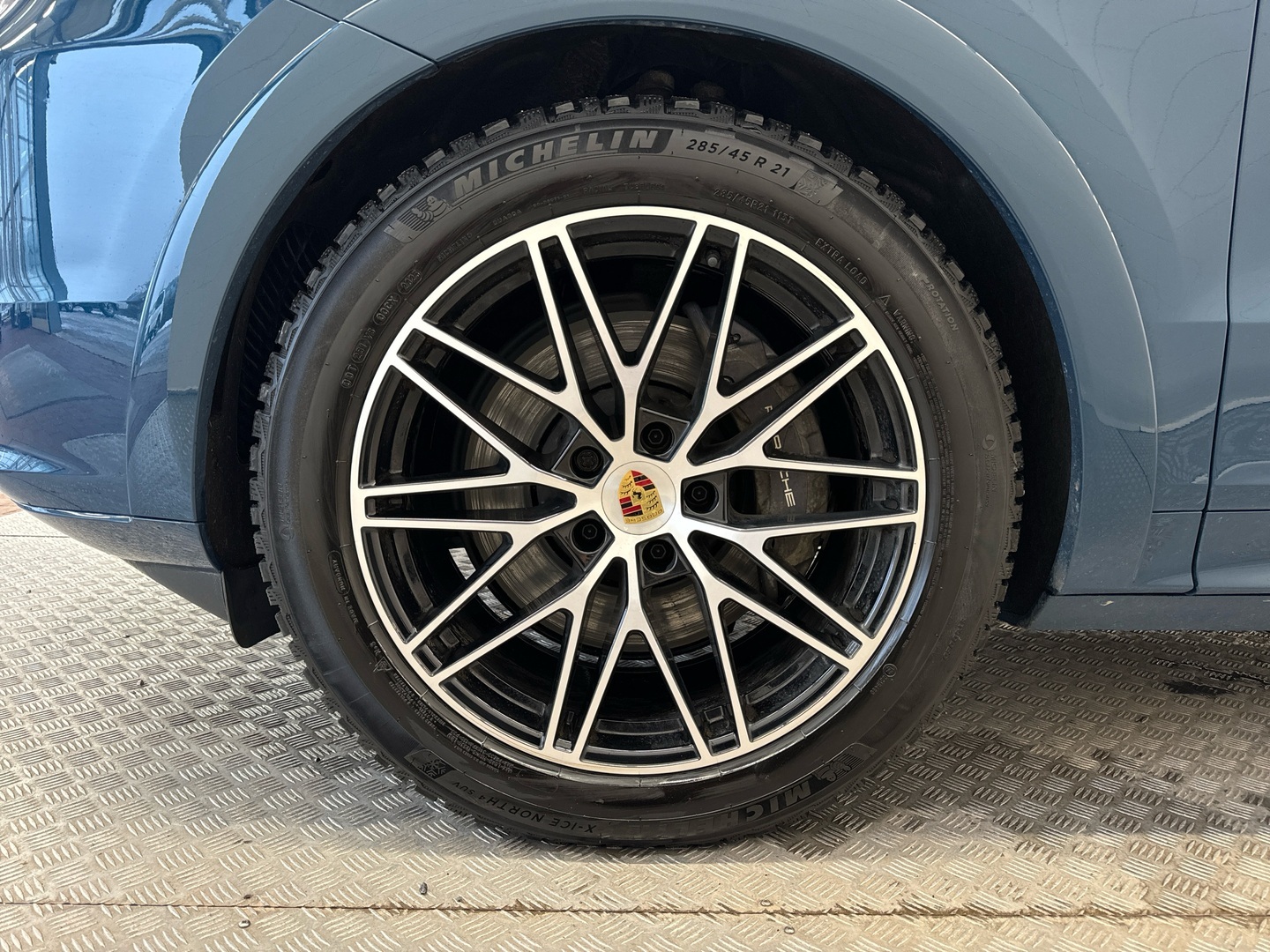 PORSCHE Cayenne 2024