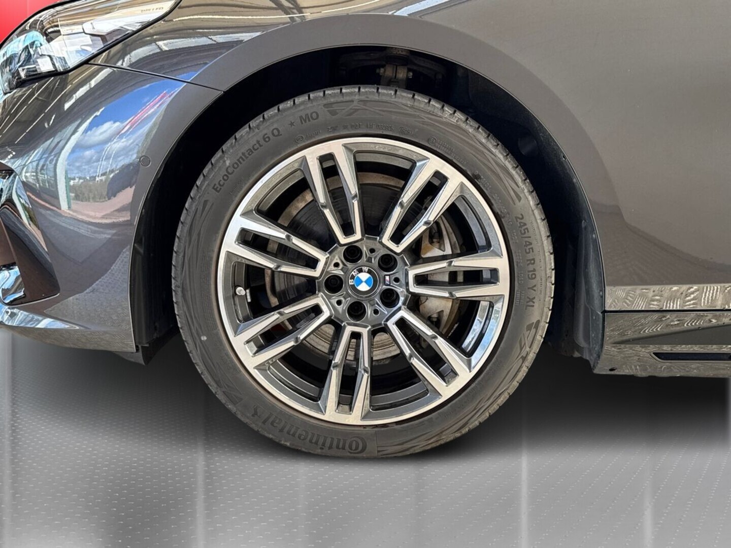 BMW i5 13