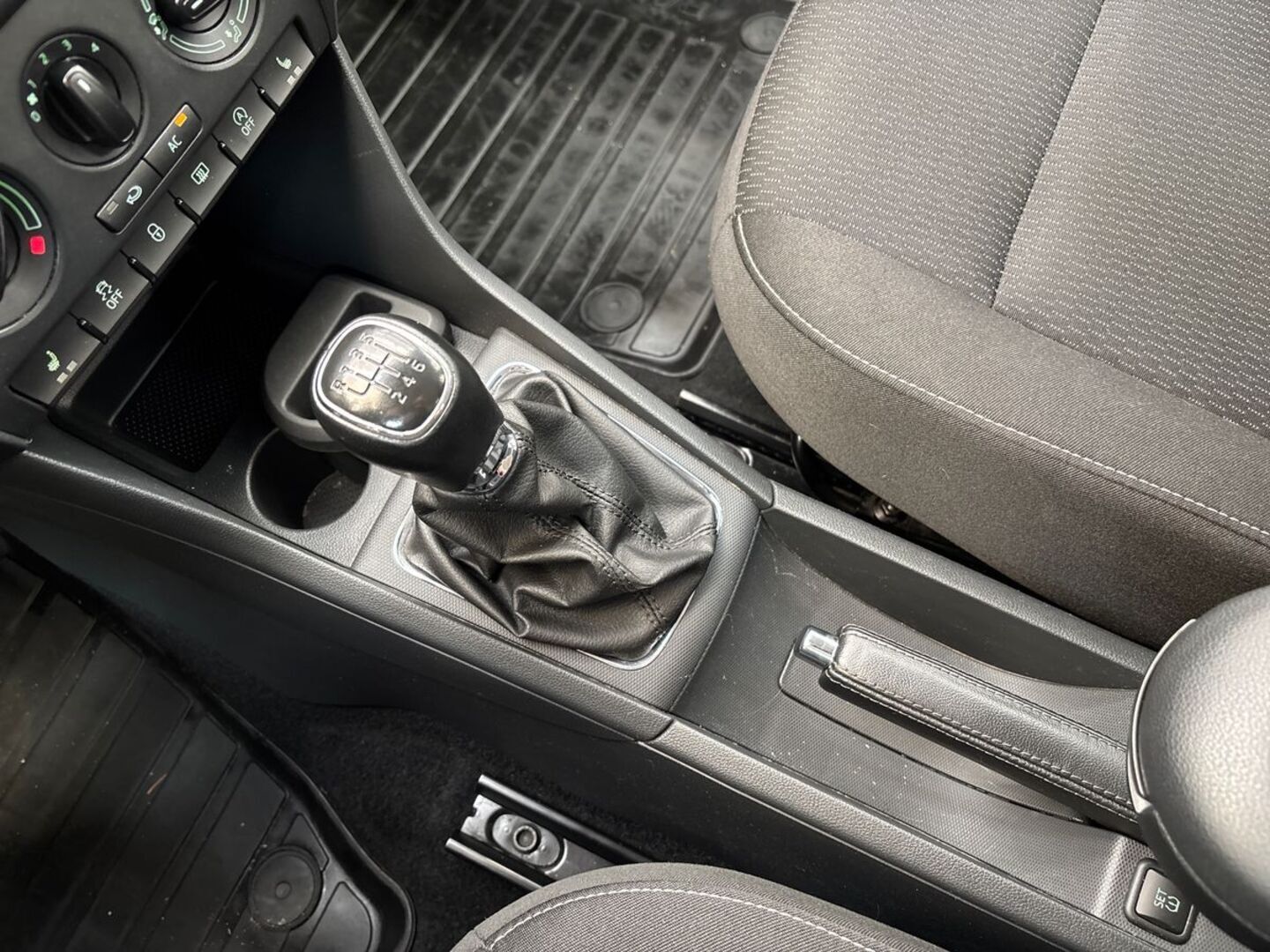 SKODA Rapid 2013
