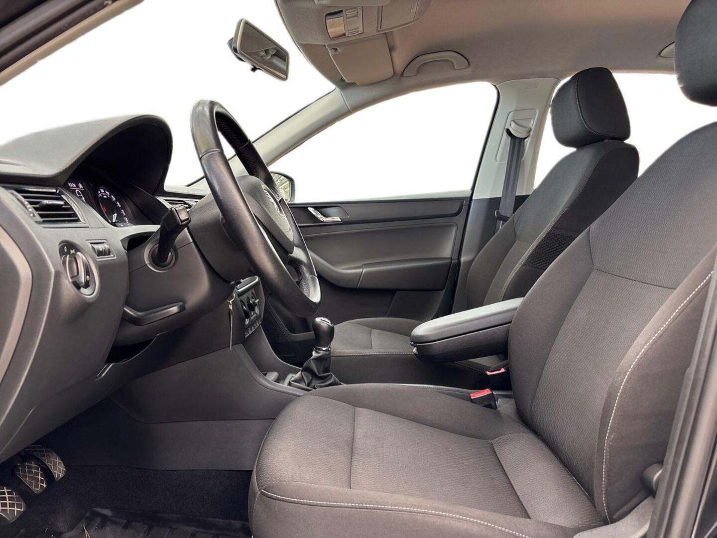SKODA Rapid 2013