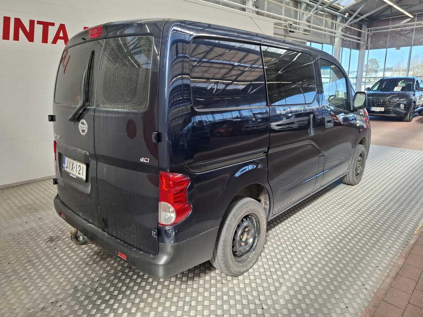 NISSAN NV200 2013