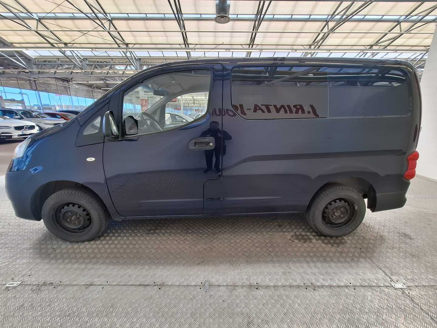 NISSAN NV200 2013