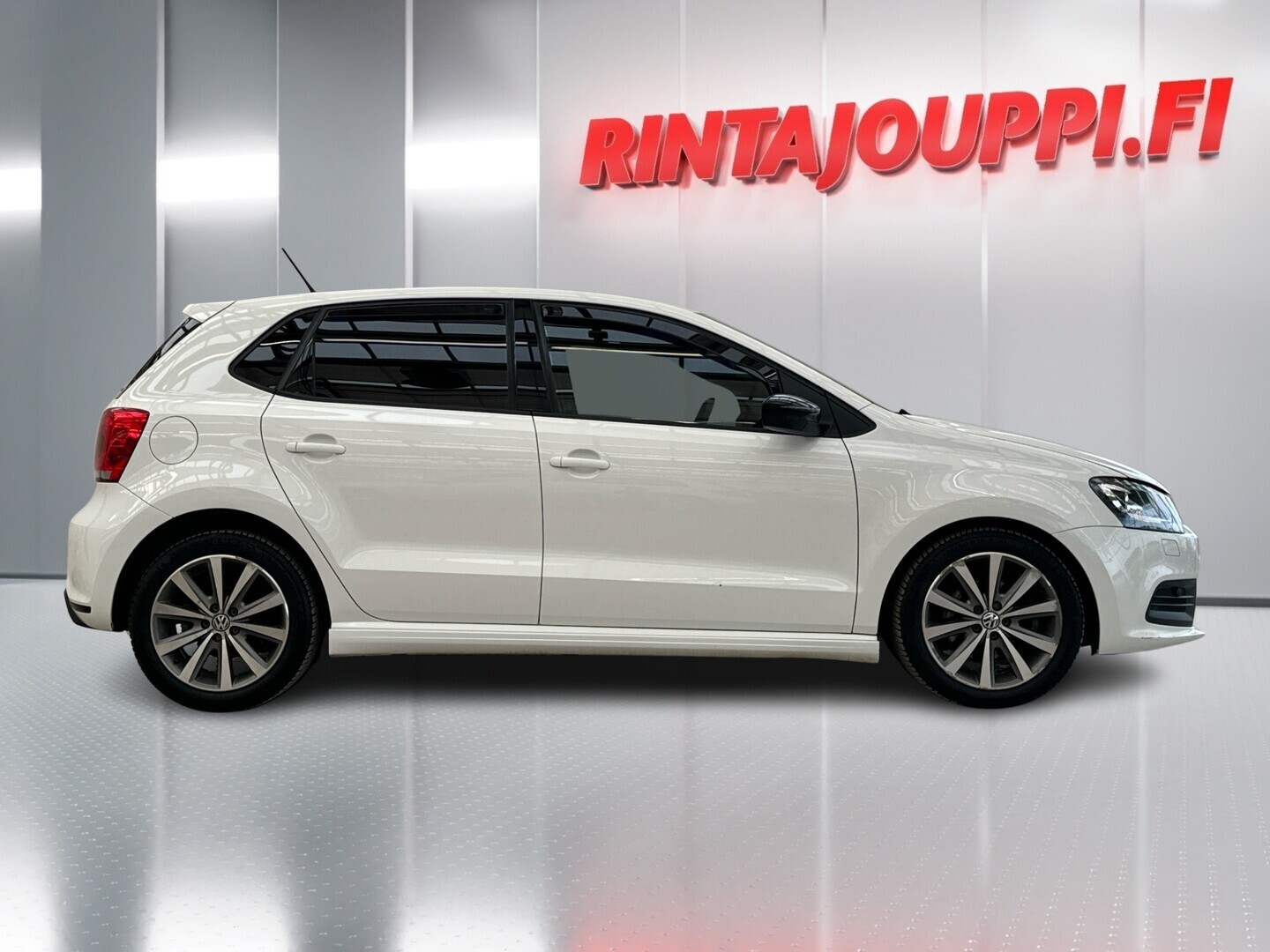 VOLKSWAGEN Polo 2013