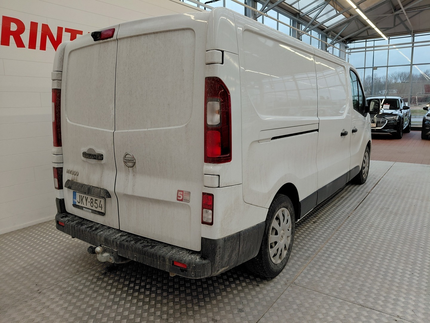 NISSAN NV300 2018