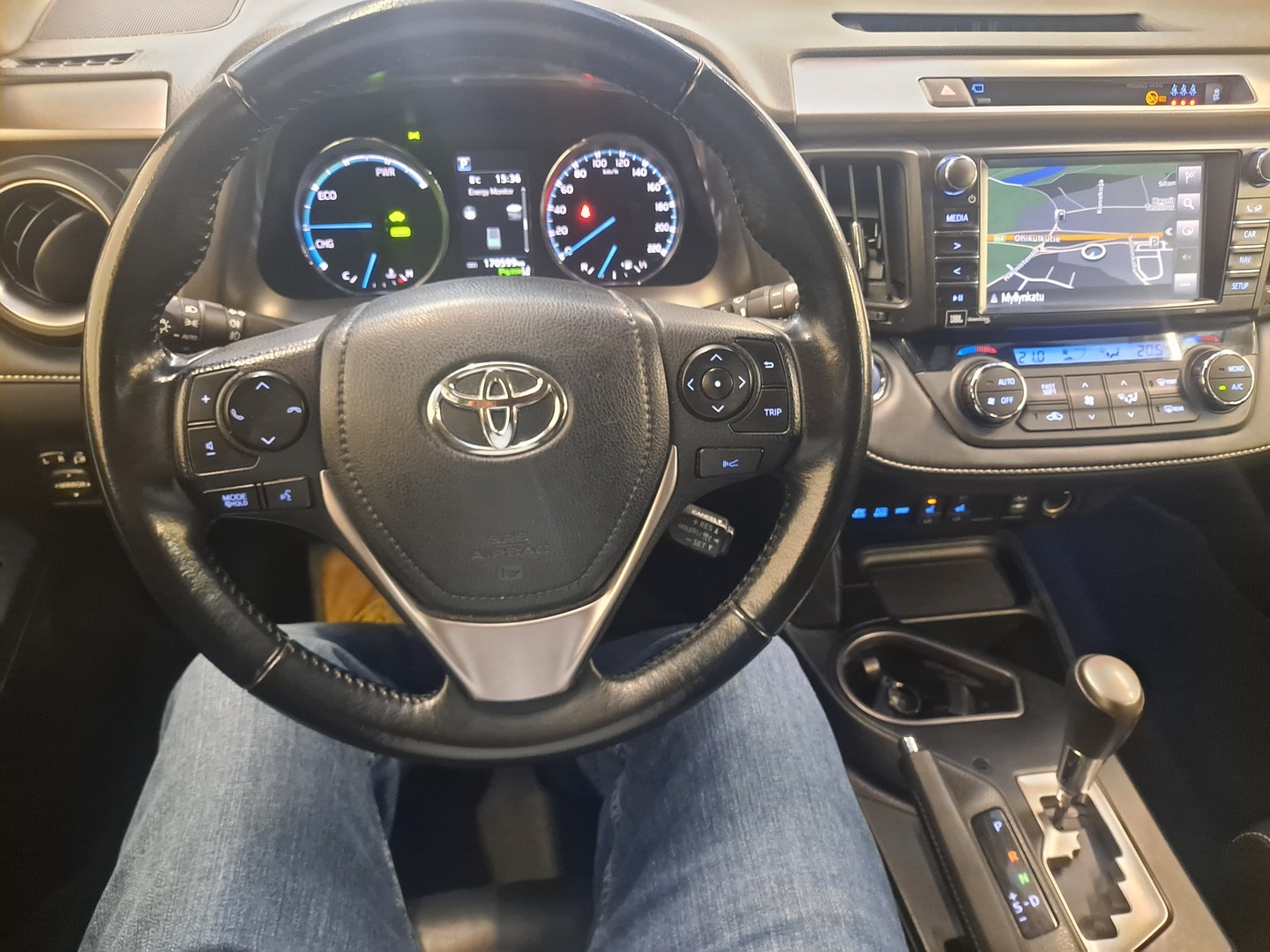 TOYOTA RAV4 2017