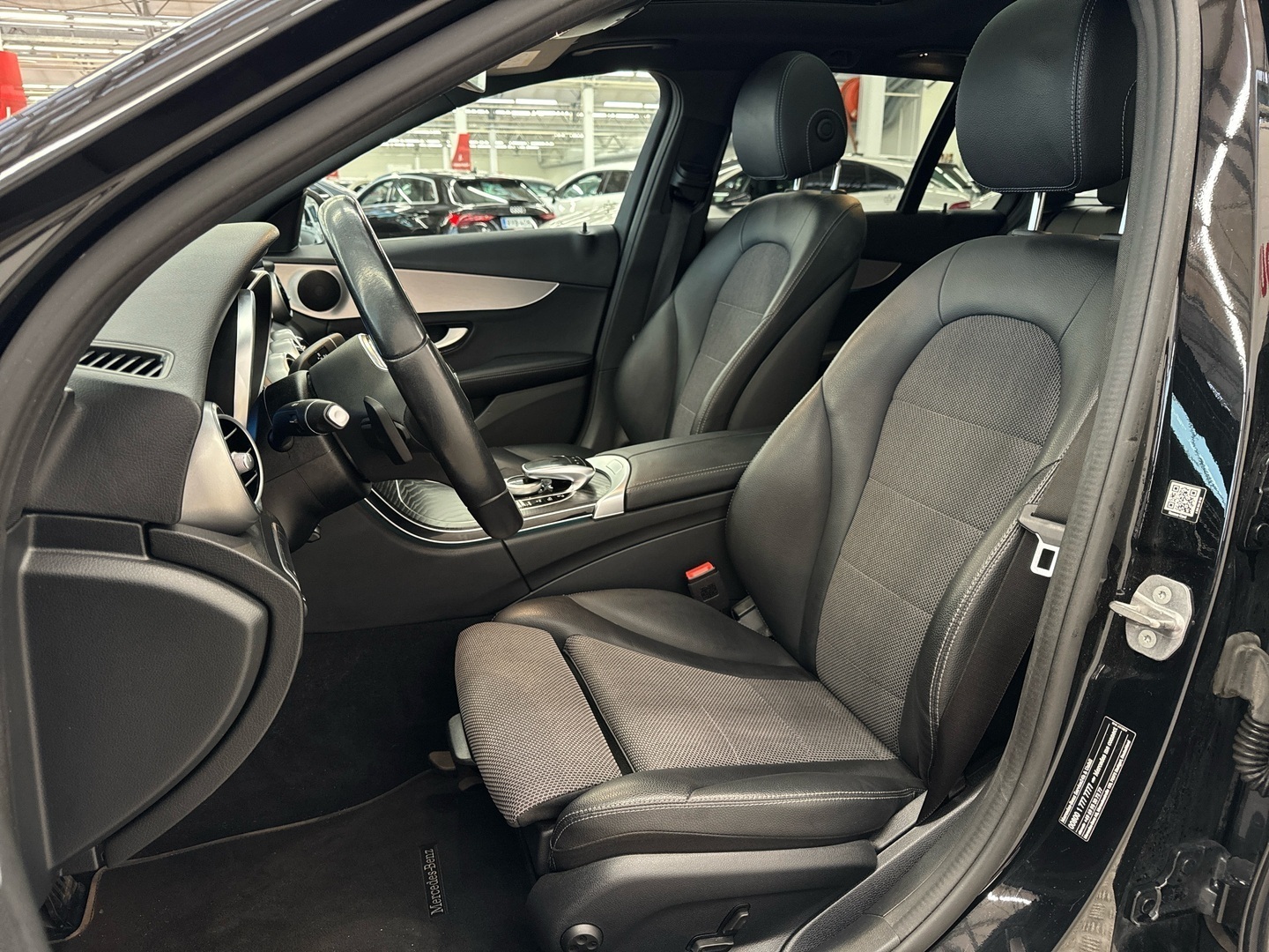 MERCEDES-BENZ C 2020