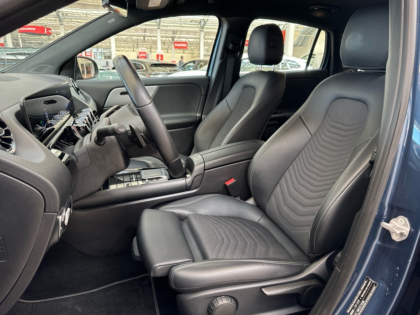 MERCEDES-BENZ GLA 2021