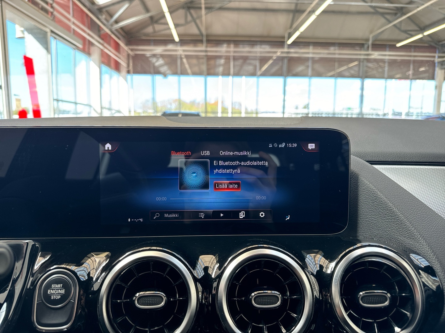 MERCEDES-BENZ GLA 2021