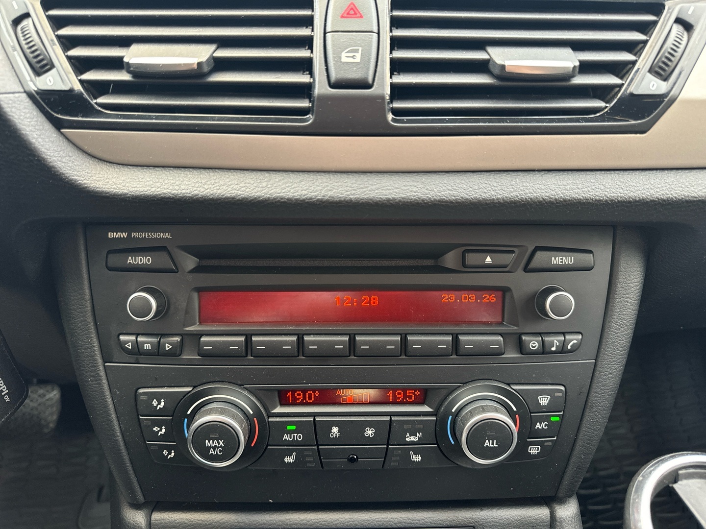 BMW X1 2012